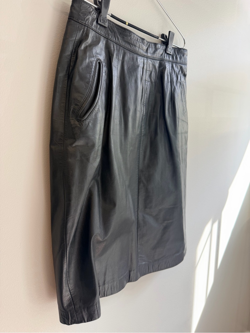 The Leather Warehouse Vintage 100% Genuine Leather Pencil Skirt